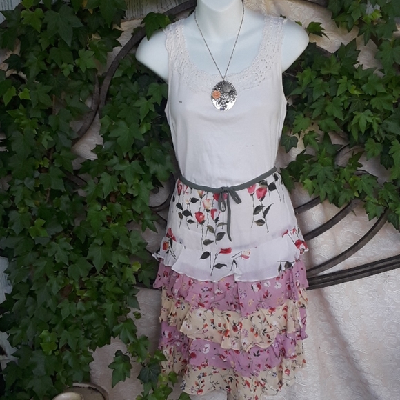 Tommy Hilfiger Dresses & Skirts - PRICE DROP TODAY🌿🌹🌿 NWT BEAUTIFUL SKIRT